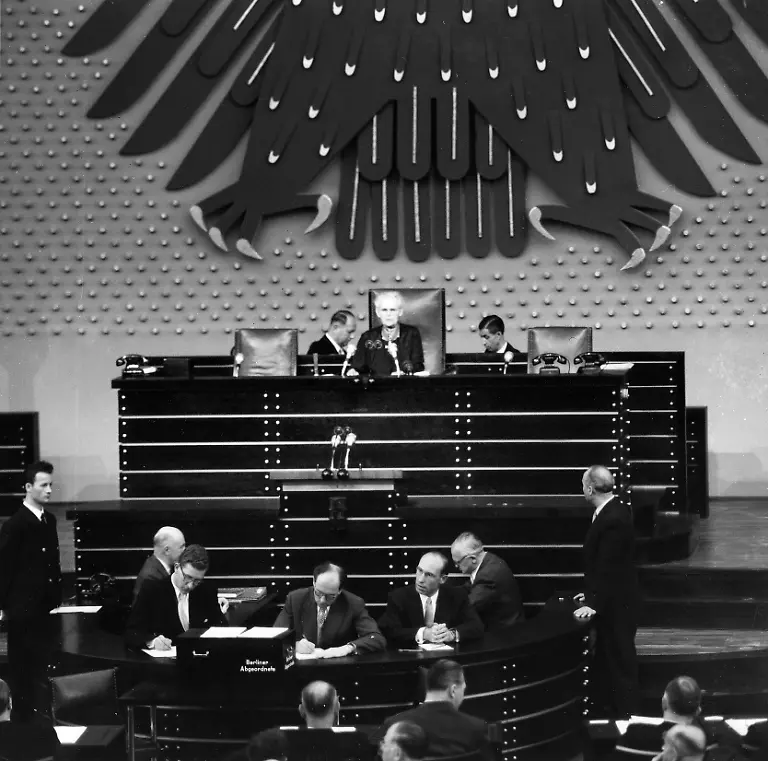 Marie-Elisabeth-Lueders-Alterspraesidentin-2-Deutscher-Bundestag