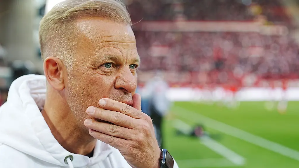 Der-1-FC-Kaiserslautern-und-Trainer-Markus-Anfang-wollen-nach-zwei-Niederlagen-wieder-punkten