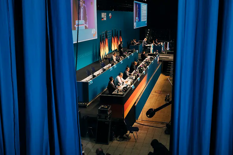 061-Europe-Stories-Rafael-Heygster-for-Der-Spiegel