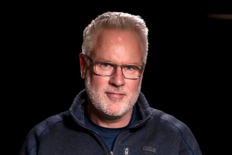 FIN-2025Contest-John-Moore-portrait-Andre-Costantini