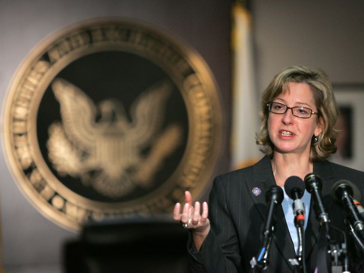 Lori Richards verliert ihren Job.