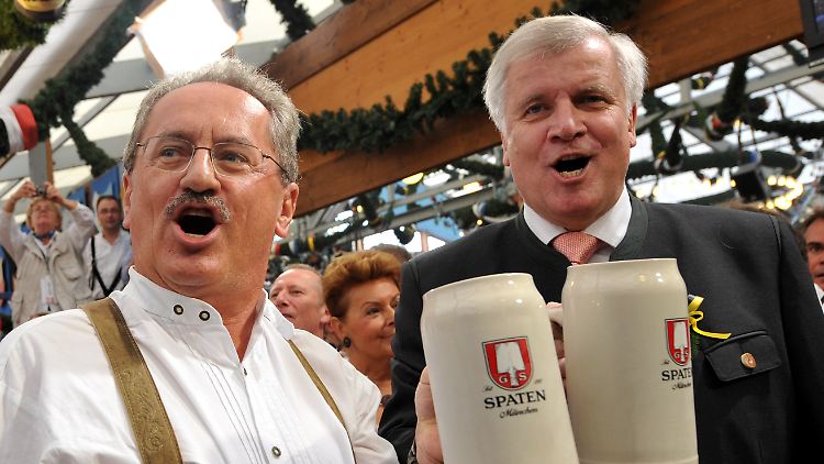 Bald Konkurrenten? Ude (l) und Bayerns Ministerpräsident Seehofer.