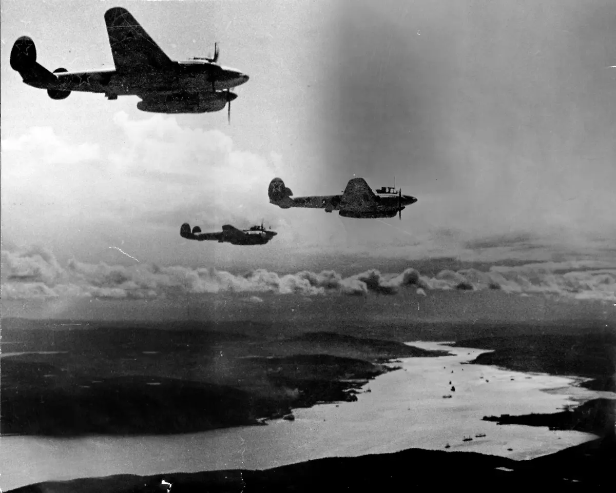 20370832-jpg-Sowjetische-Flugzeuge-der-Roten-Armee-an-der-Nordfront-bei-Murmansk-aufgenommen-1942