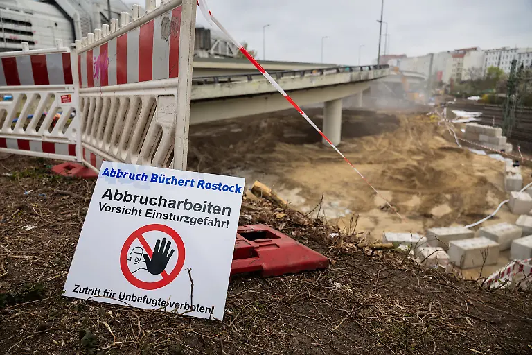 ffb0975f35ebeb73228fc2dead269556