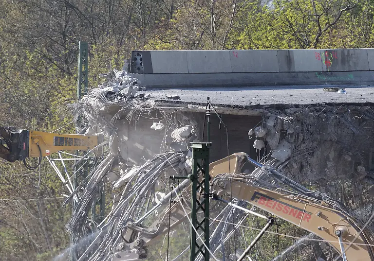 6fb3929fb3ac973c1252652cef6aafd2