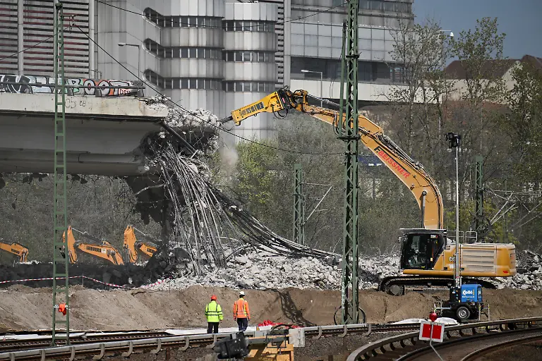 b5d986765943b3c5768adb8ec177a45c