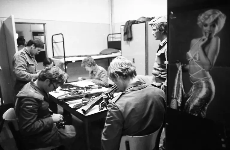 105861245-jpg-Alltag-der-Rekruten-der-Bundeswehr-in-einer-Kaserne-in-Hemer-am-26-05-1976