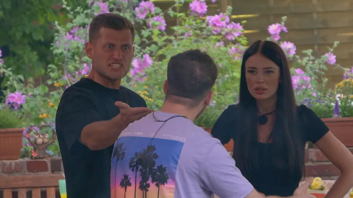 Kurz-vor-der-letzten-Nominierung-geraten-Vanessa-Richard-und-Marcel-noch-einmal-lautstark-aneinander