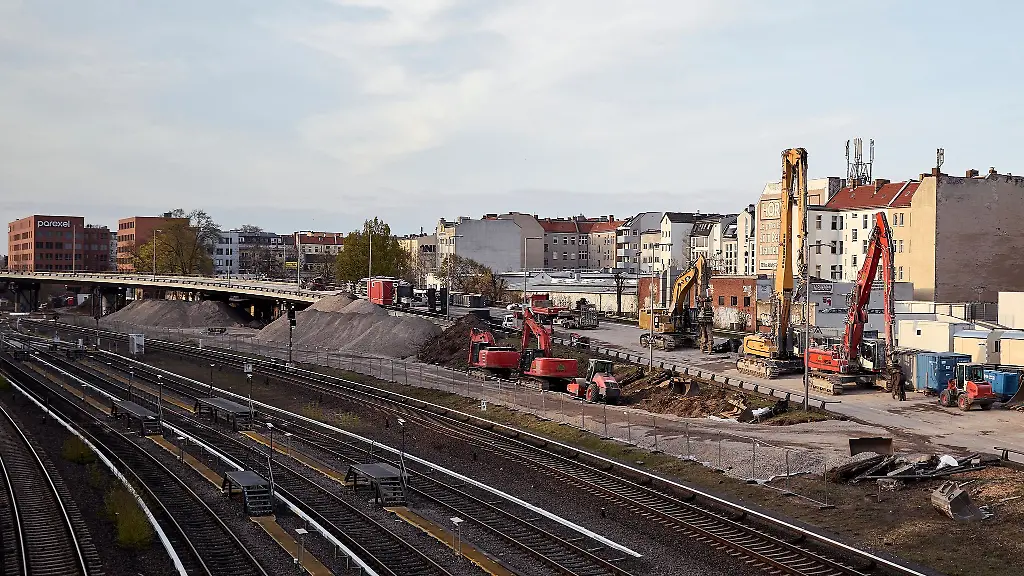Die-Westendbruecke-soll-ebenfalls-abgerissen-werden
