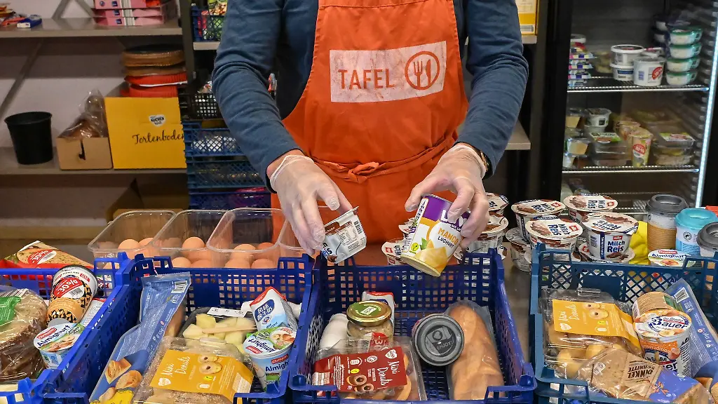 Die-Brandenburger-Landesregierung-will-die-Zuschuesse-fuer-Tafeln-streichen-das-stoesst-auf-Kritik-Archivbild