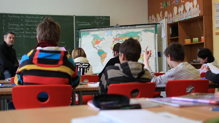 Trotz sinkender Schülerzahlen: keine Lehrerstellen abgebaut.