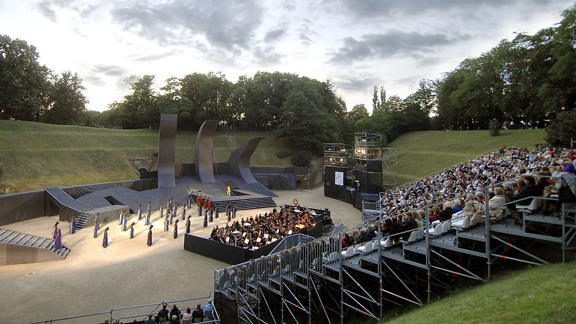Aus Geschichte lässt sich Kultur machen: Antikenfestspiele im Amphitheater in Trier, der ältesten Stadt Deutschlands. (Archivbild von Juni 2007)