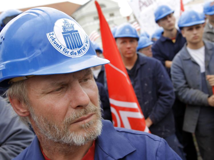 n Wismar könnten von den knapp 1400 Mitarbeitern immerhin noch 500 bis 600 bis Mitte nächsten Jahres weiterbeschäftigt werden