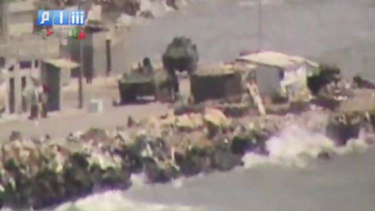 Panzer an der Küste in Latakia.