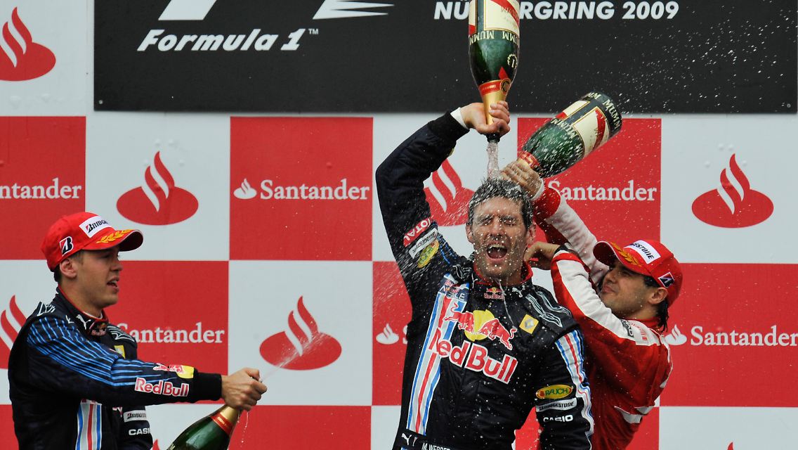 Der Schnellste auf dem Nürburgring: Mark Webber durfte erstmals in seiner Karriere die Sektdusche als Sieger genießen.