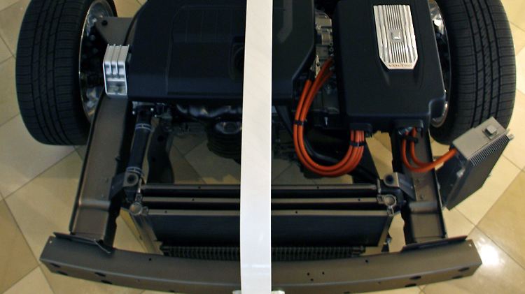 Ingenieure tüfteln längst an Konzepten, um Batterien langlebiger zu machen. Allerdings stoßen sie derzeit immer wieder an physikalische und chemische Grenzen.