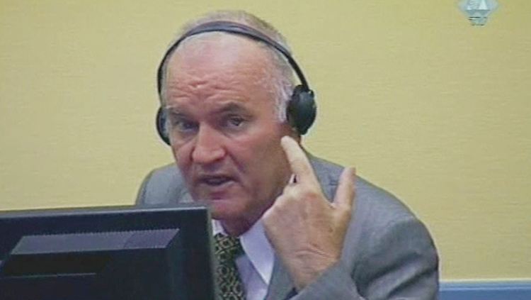 Der "Schlächter von  Srebrenica" leidet angeblich unter einem Leistenbruch.