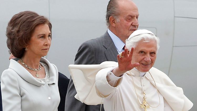 2011-08-18T111825Z_01_SRE106_RTRMDNP_3_POPE-SPAIN.JPG5341665317371830509.jpg