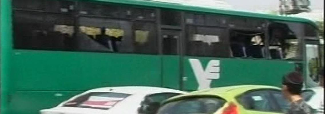Allein in dem Bus sollen vier Menschen ums Leben gekommen sein.