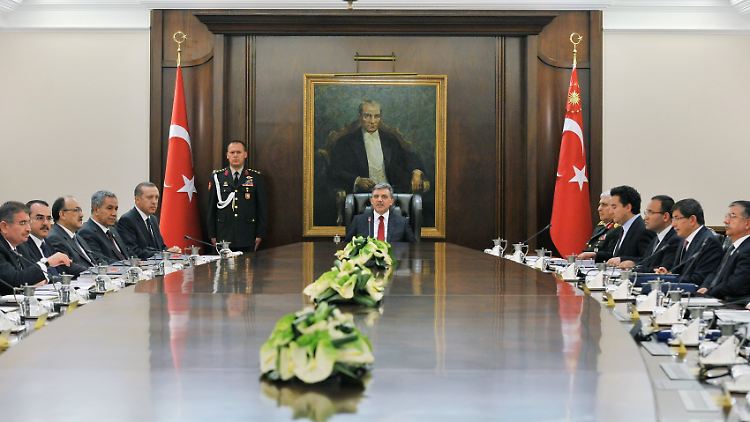 Der Nationale Sicherheitsrat tagt im Präsidentenpalast in Ankara.