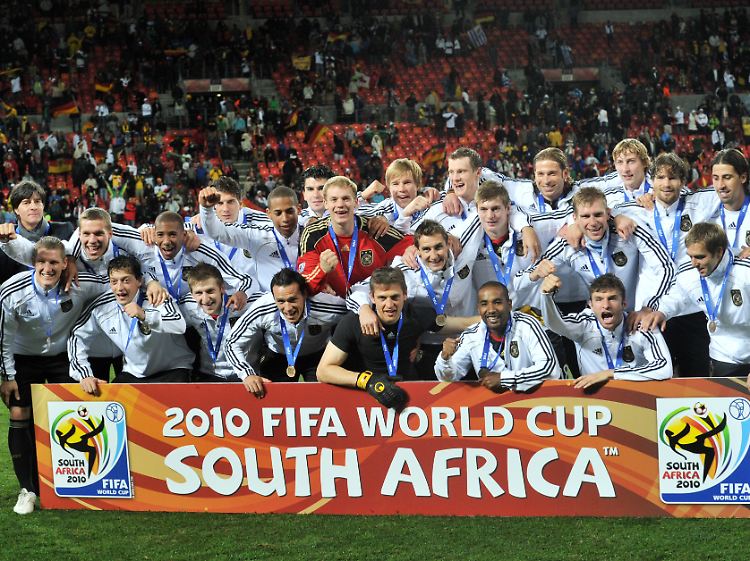 Mit 4-2-3-1 und moderner Spielanlage begeisterten Jogis Jungs bei der WM 2010.