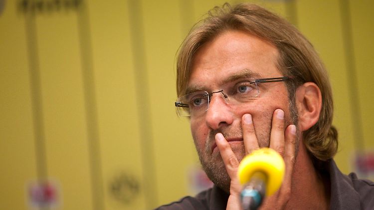 BVB-Coach Jürgen Klopp will erst schönes Pressing und dann schönen Fußball sehen. Auf diese Reihenfolge legt er großen Wert.