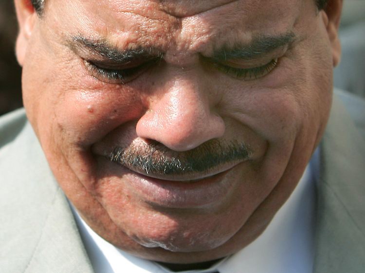 Daoud Mousa, der Vater des im britischen Gewahrsam gestorbenen Baha Mousa, 2004 in Löndon vor einer gerichtlichen Anhörung.