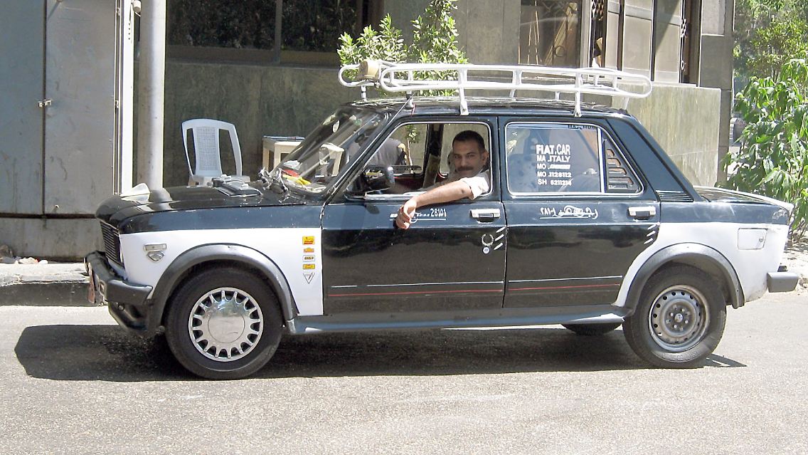 Eine besondere interkulturelle Erfahrung: Taxifahren in Kairo.