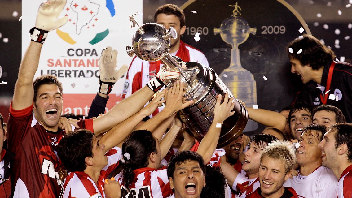 So feiern Argentinier: die Spieler aus La Plata nach dem Gewinn der Copa Libertadores.