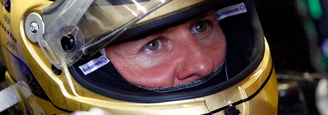 Schnell vor dem Schauer: Michael Schumacher.