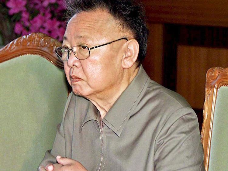 Kim Jong Il, Machthaber in Nordkorea. Er entscheidet alles.