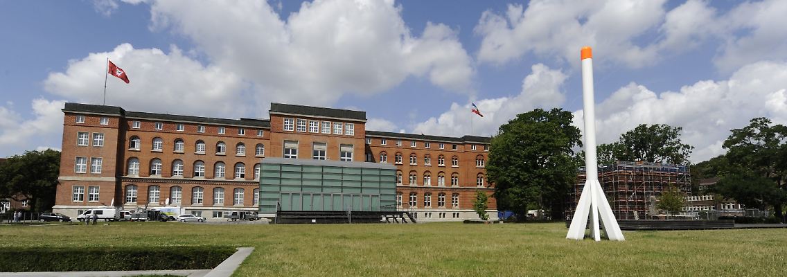 Ruhe vor dem Sturm im Kieler Landtag.