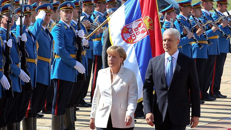 Zwischen Bundeskanzlerin Merkel und Serbiens Präsident Tadic besteht offenbar noch gehörig Gesprächsbedarf.