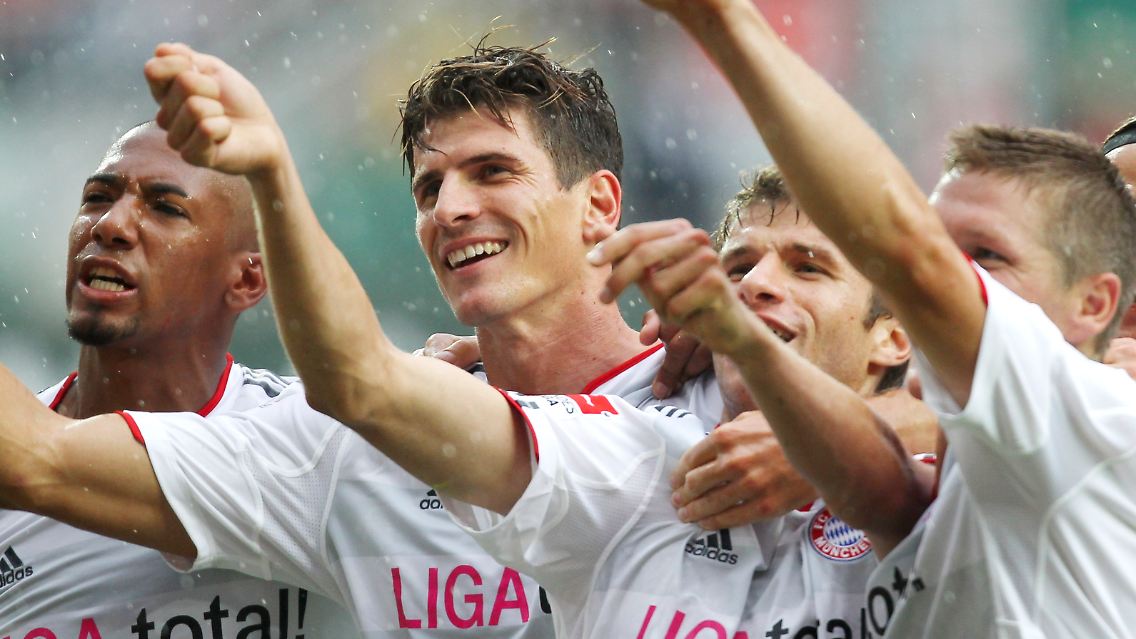 Bayrischer Jubel: Jerome Boateng, Mario Gomez, Thomas Müller und Bastian Schweinsteiger.