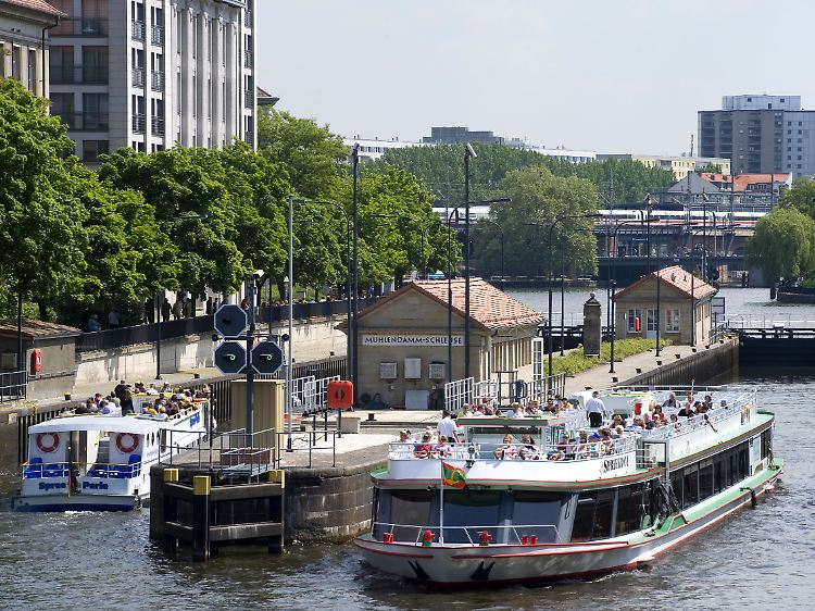 Die Schifffahrt erlebt in Berlin einen ungeahnten Aufschwung.