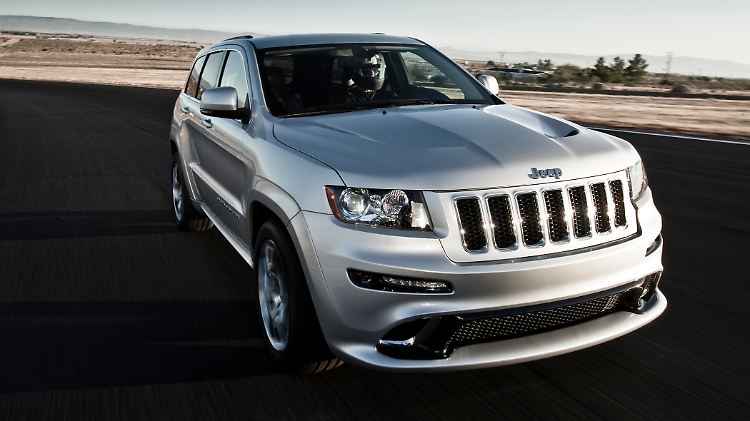 470 PS sitzen unter der Haube des Grand Cherokee SRT8. ...