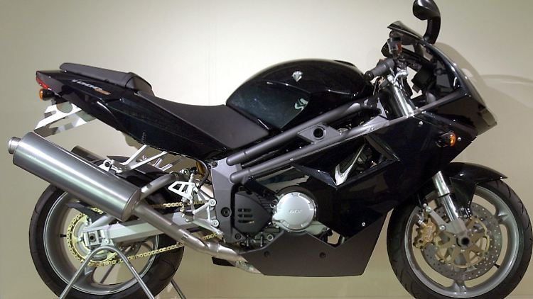 Eine "MZ 1000 S" steht im Leipziger Museum für Kunsthandwerk.