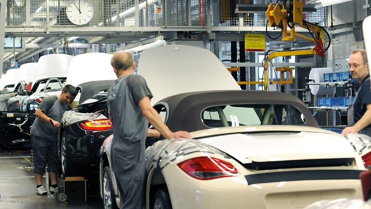 Magna droht bei Porsche der Rauswurf.