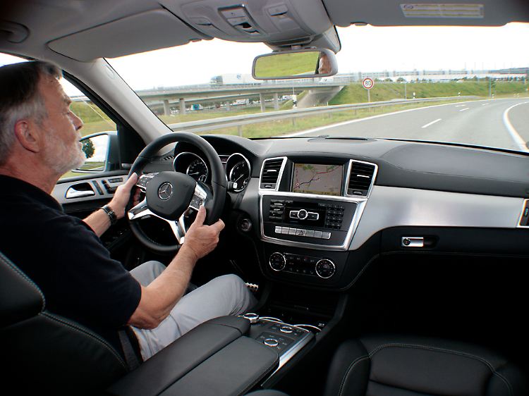 Reichlich Raum: Bei nur geringem Zuwachs an Außenlänge wirkt der SUV innen großzügiger.