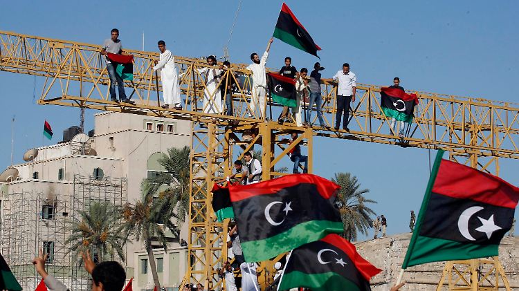 Libyens Rebellen haben gesiegt. Nun müssen die Institutionen aufgebaut und die Wirtschaft wieder zum Laufen gebracht werden. 