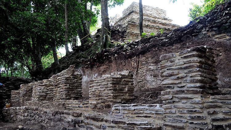 Die Überreste eines Maya-Palastes erfreuen die Forscher.