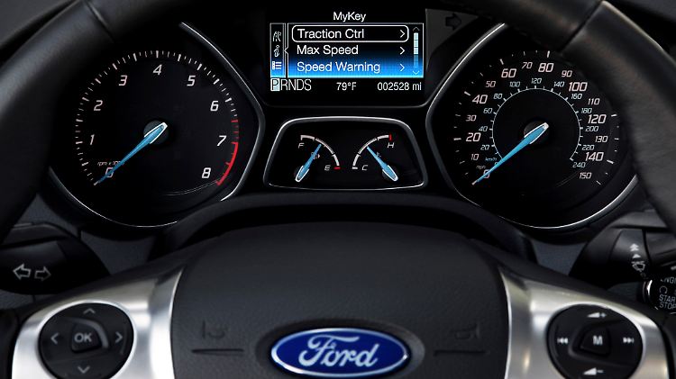 Über ein Menü im Zentraldisplay lässt sich der neue Sicherheitsschlüssel von Ford programmieren.