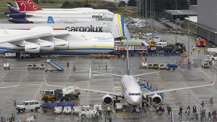 Auf dem Vorfeld im Hunsrück-Flughafen Frankfurt Hahn (Archivbild).