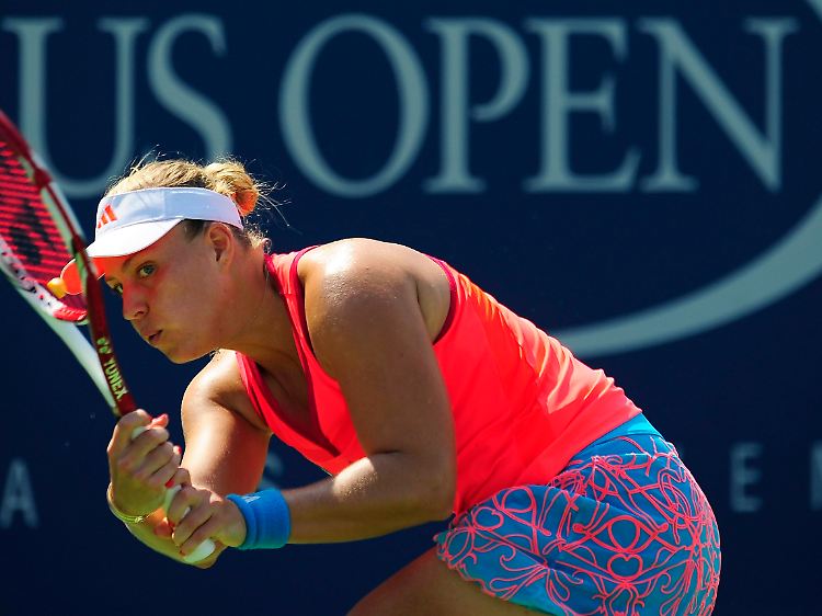 Zwei Deutsche sind bereits im Achtelfinale - eine davon ist Angelique Kerber (im Bild) statt der eigentlich erwarteten Julia Görges.