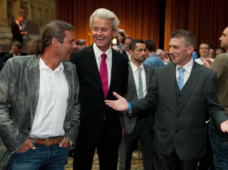 Das Trio der Islamgegner gibt sich gut gelaunt: Freysinger, Wilders und Stadtkewitz (von links nach rechts).