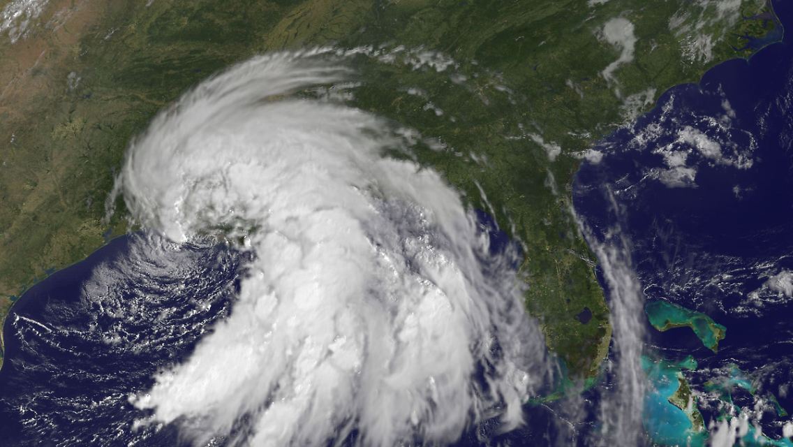 2011-09-04T044001Z_01_SGP801_RTRMDNP_3_USA.JPG6901303220007413768.jpg