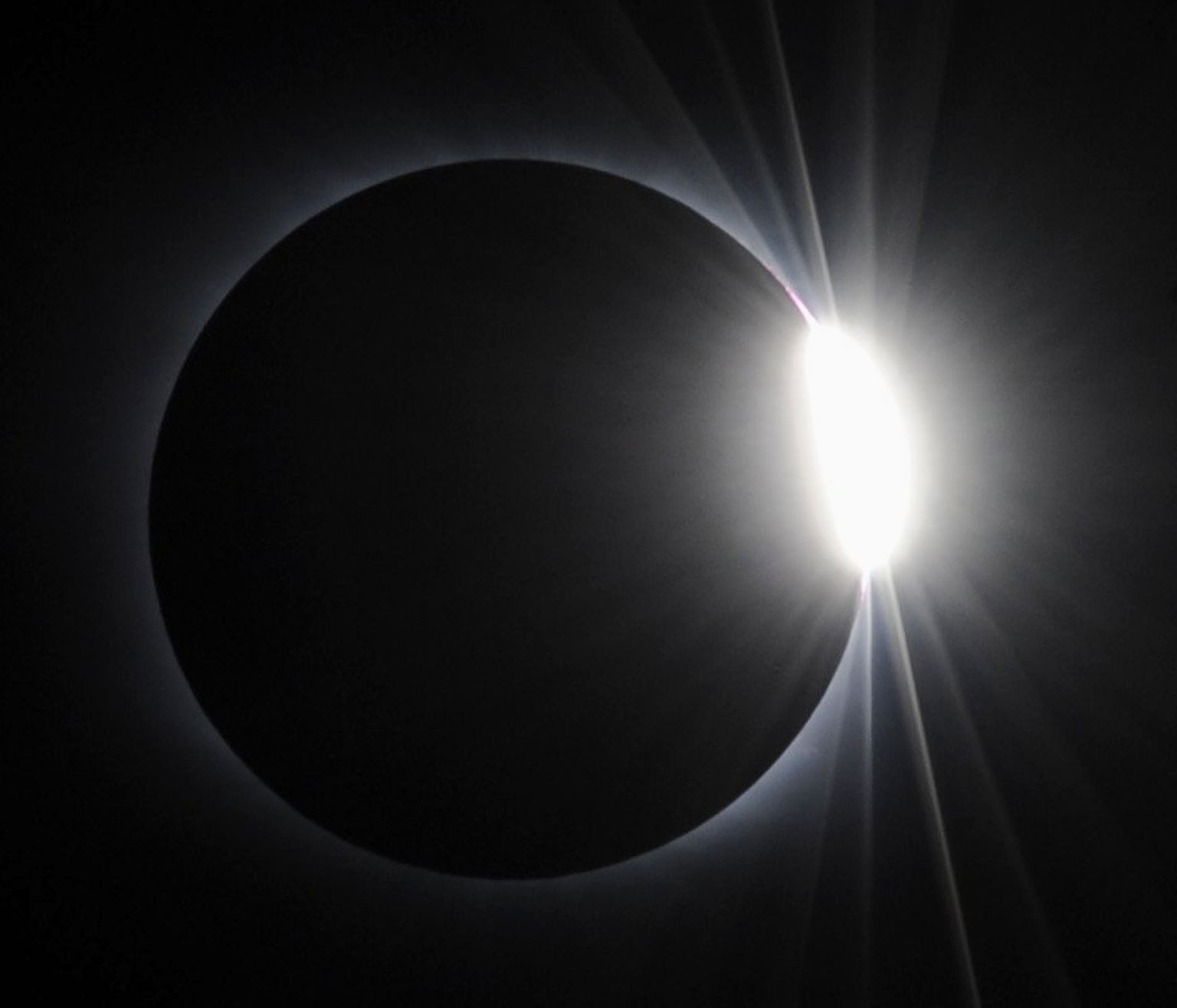 Es war eine Sonnenfinsternis der Superlative, ...
