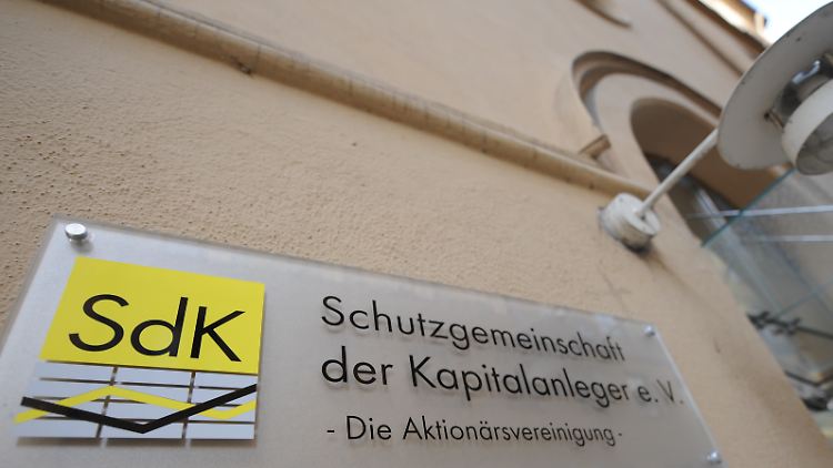 Super-Gau im Anlegerschutz: Die SdK geht auf Distanz.