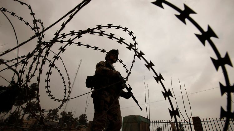 Der Einsatz der Bundeswehr in Afghanistan bietet jede Menge Stoff für Soziale Netzwerke. Doch die Armee fürchtet eine "Medialisierung des Krieges".