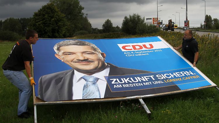 Mit "C wie Zukunft" wollte Lorenz Caffier punkten und fuhr stattdessen jede Menge Häme ein.